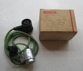 Bosch 1237330293 1 237 330 293 Ignition Condenser Nos