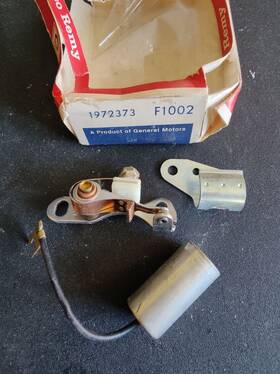 1972373 Delco Remy F1002 Oem Nos Condenser Package # / Fits 6 Cylinder Gm 1972373 Delco Remy F1002 Oem Nos Condenser Package # / Fits 6 Cylinder Gm
