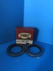 T-7107 T 7107 T7107 Trostel Nos Seals Pair Front Wheel Chevy