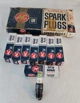 8 New R42TS Acniter Ii Green Ring Spark Plugs Gm 5613324 Old Stock. Fixed Price $22.00.