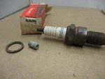 Vintage Nos Autolite AG42 Spark Plugs. Fixed Price $5.85.