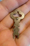 Vintage Old Antique Clum Look Ignition Key 2624 3540 W Indent Dot. Fixed Price $24.99.