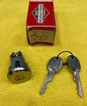 Nos Briggs And Stratton Strattec 605533 8547 Gm Deck Mount Trunk Lock With Keys. Fixed Price $11.73.