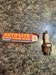 Vintage Nos Auto-lite Resistor Spark Plug Iob 4-S-140 14MM (lot 214). Fixed Price $6.99.