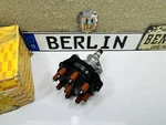 Mercedes Benz W126 R107 Ignition Distributor Bosch A0031583401 Genuine Nos. Fixed Price $1000.00.